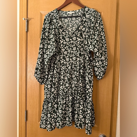 3/4 Sleeve Floral Print Dress with Ruffle Hem - Picture 2 of 5